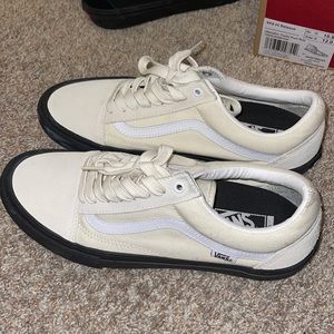 Classic white/black vans